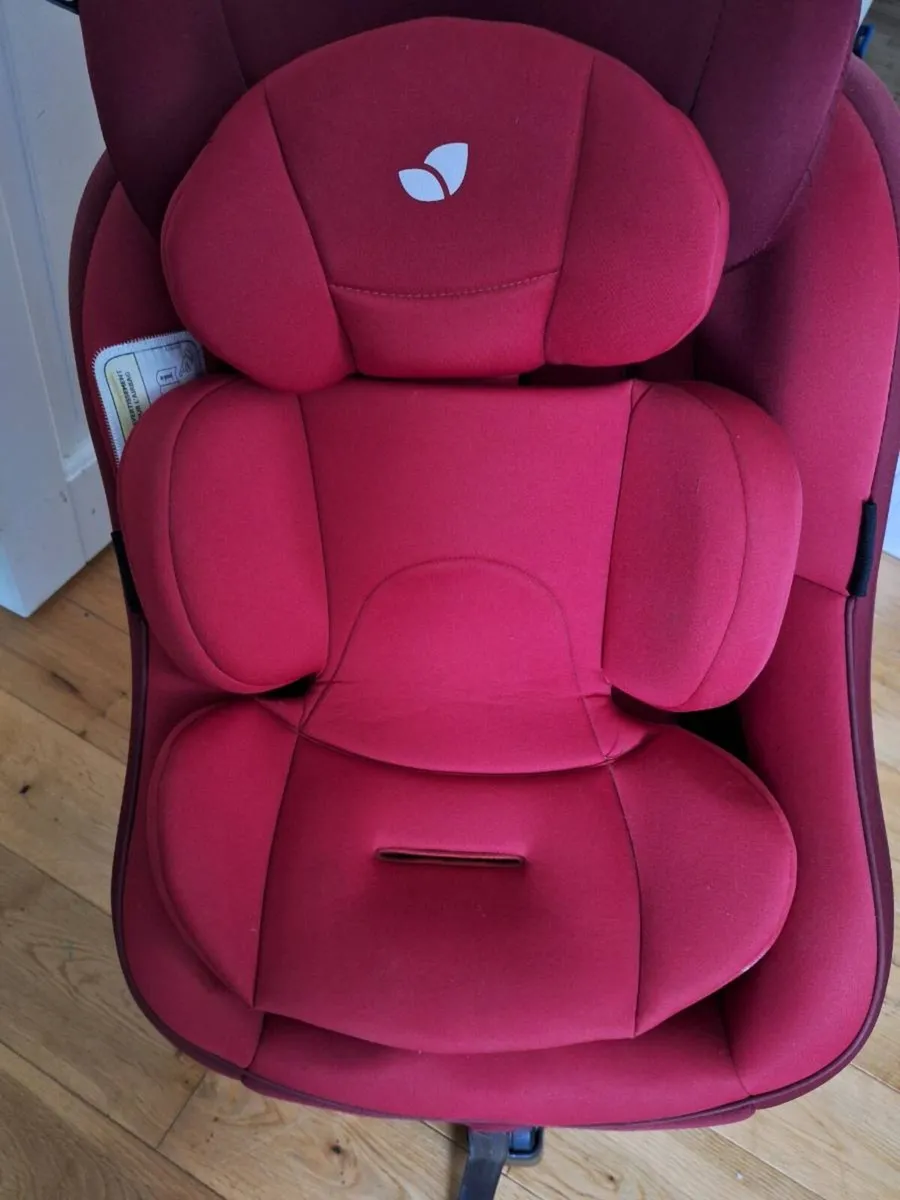 Joie 360 car seat - Image 4