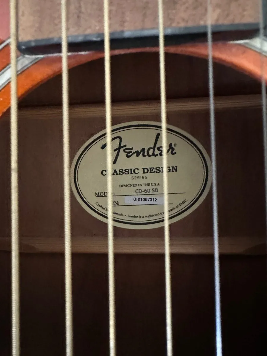 Adult guitar - Image 1
