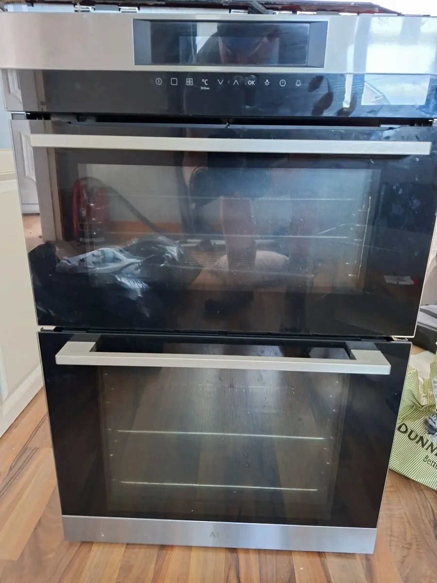 Oven - Image 1