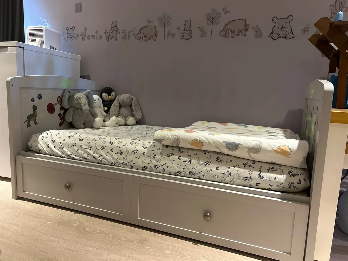 Convertible Toddler Baby Cot Bed with Storage - Image 2