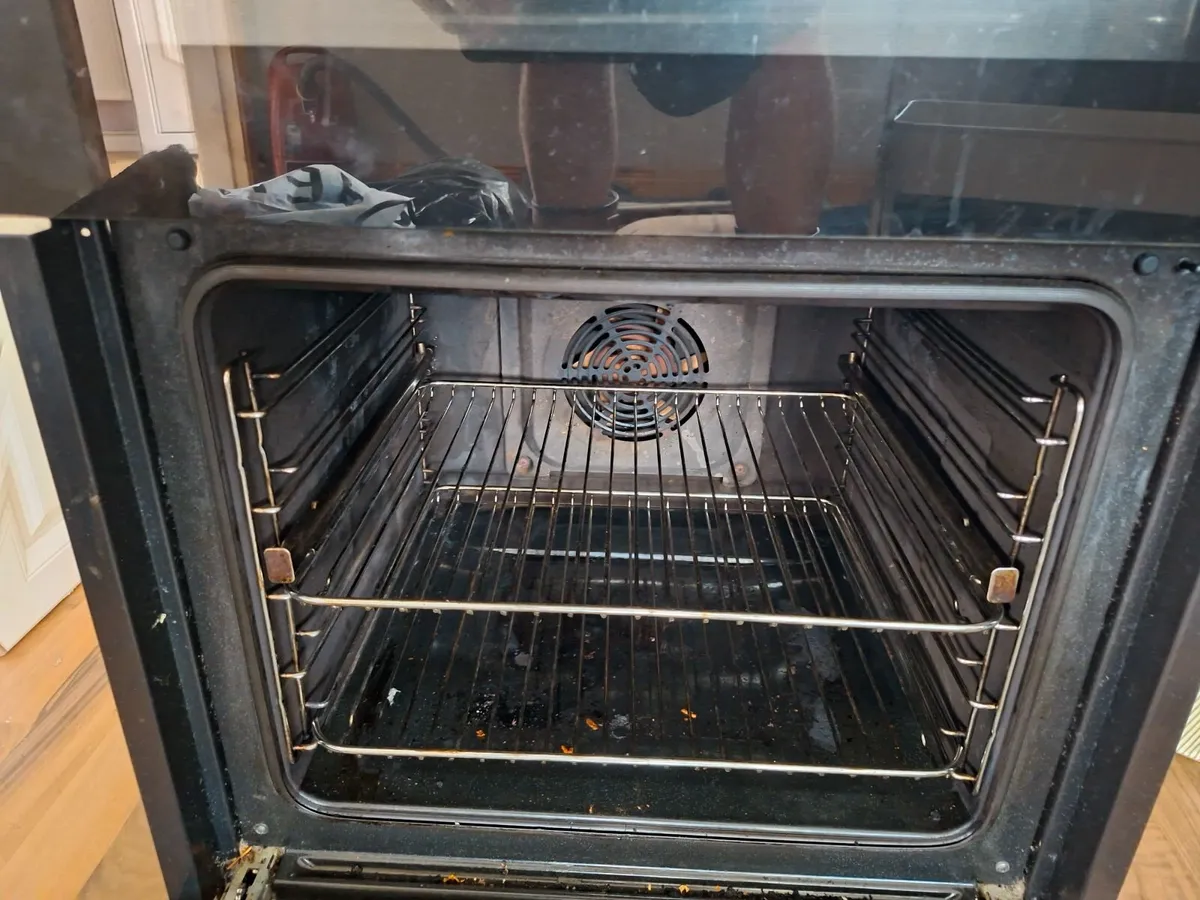 Oven - Image 4
