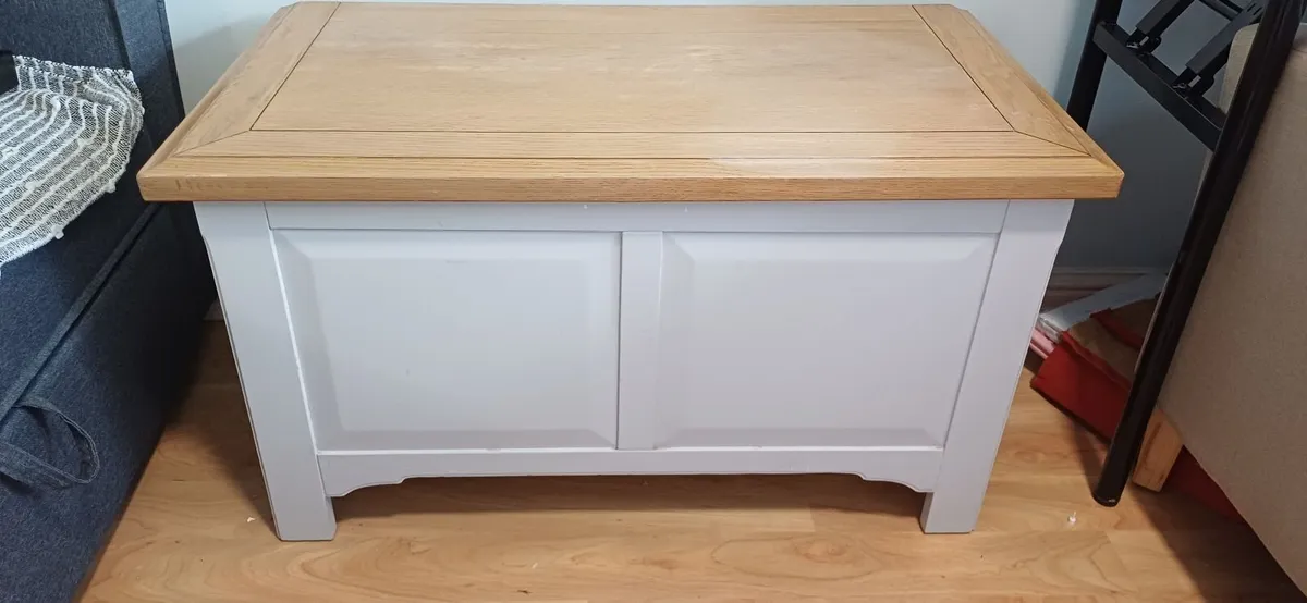 Cot, babies changing table and blanket box - Image 3