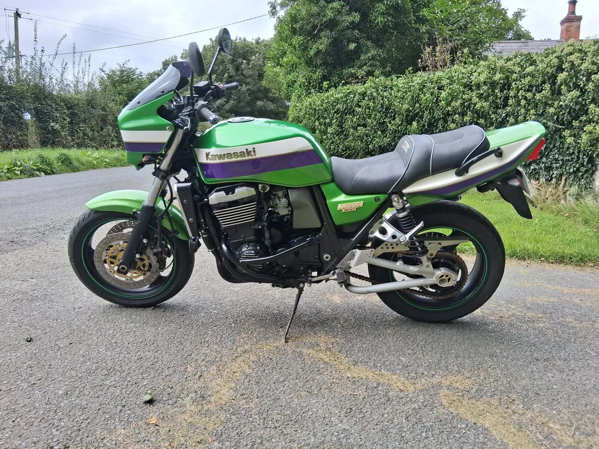 2000 Kawasaki ZRX 1100 - Image 3