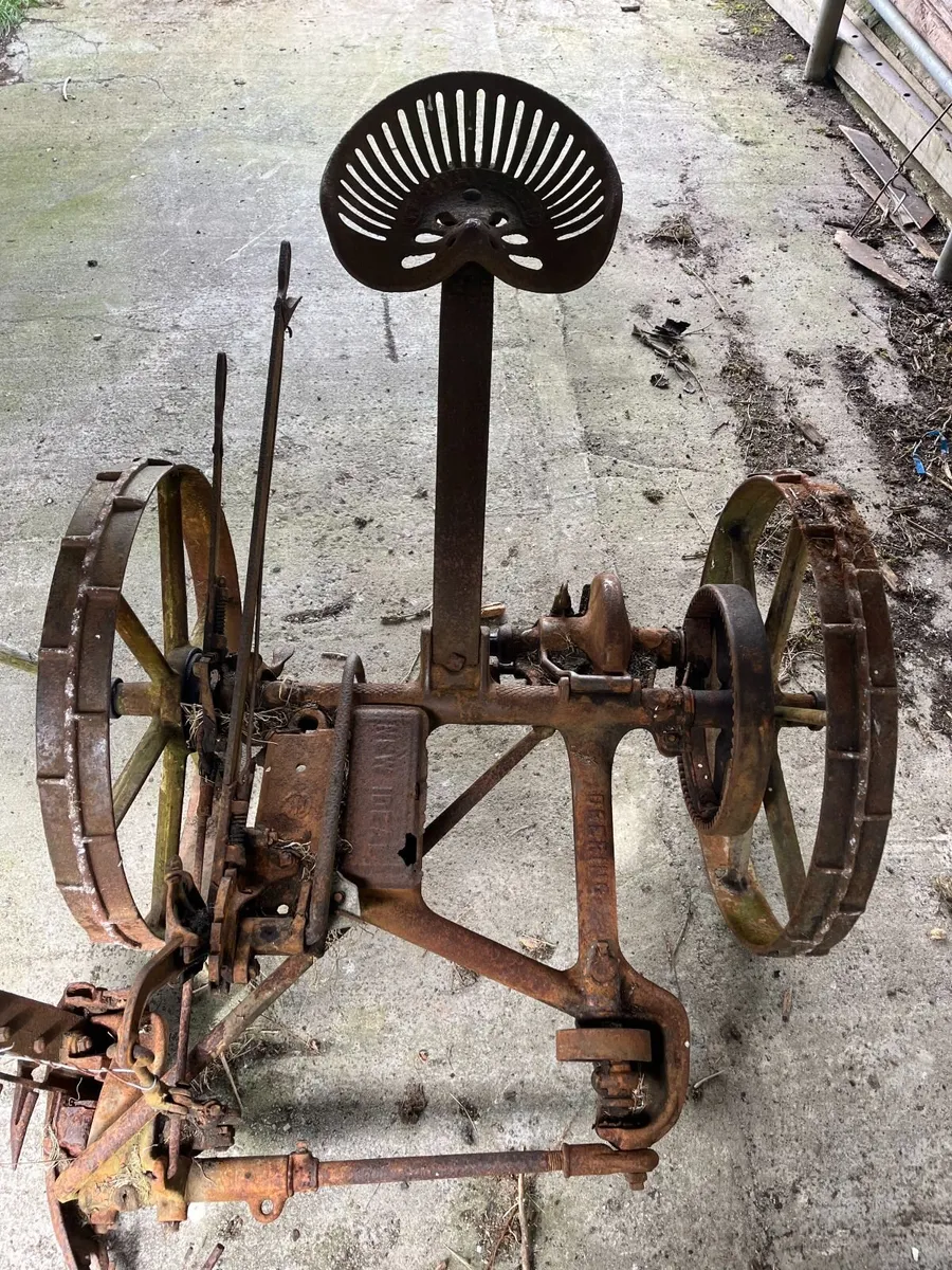 Vintage Pierce Horse-Drawn Finger Bar Mower - Image 1