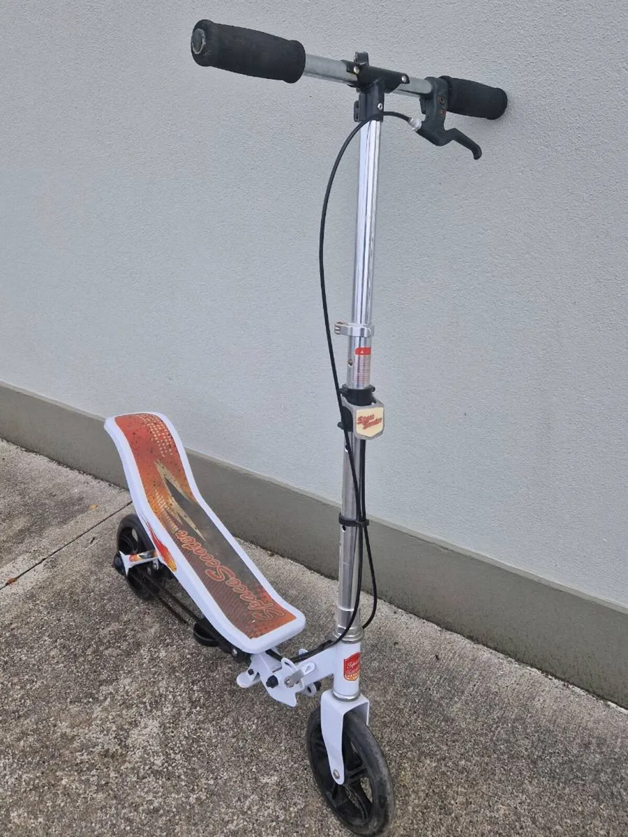 Space scooter - Image 3