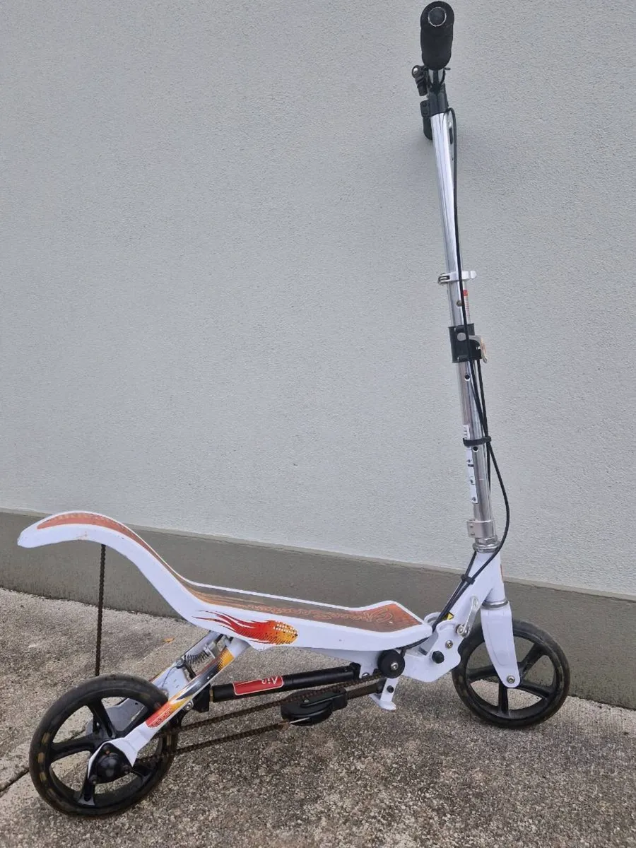 Space scooter - Image 1