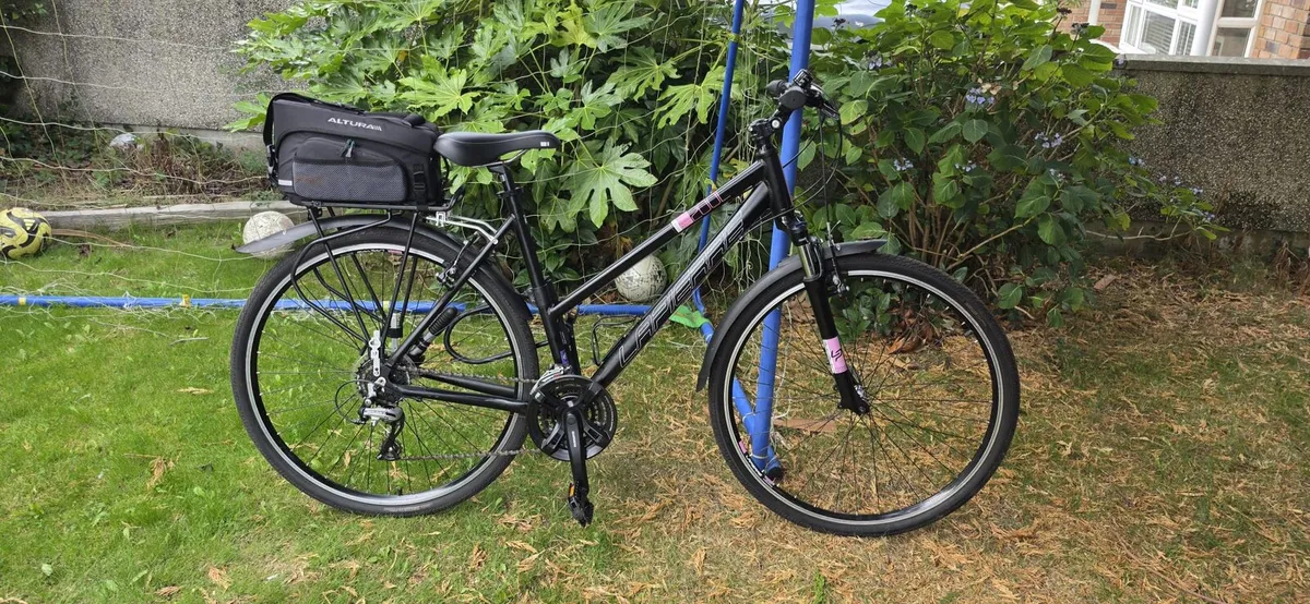 Lapierre Cross 200 Hybrid Bike - Image 1