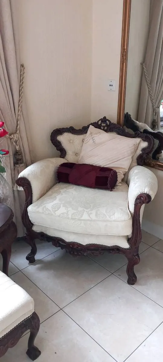 3 seat Victorian sofa and chair set. - Image 2
