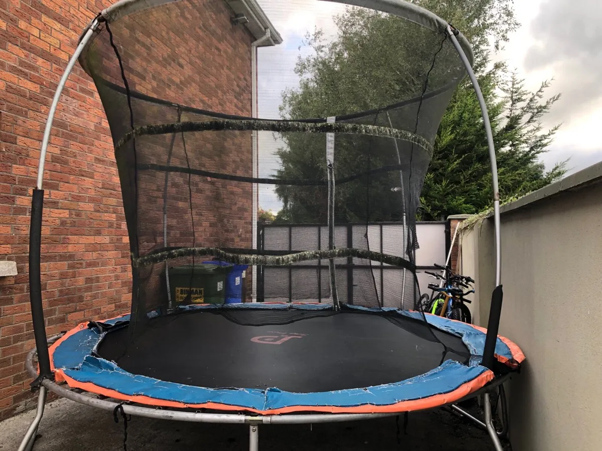 Trampoline - Image 2