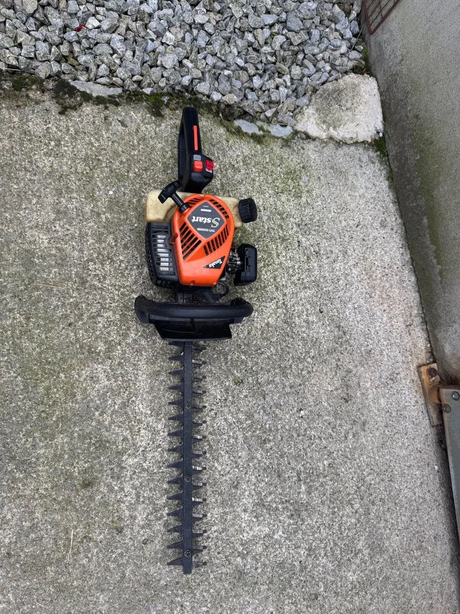 Hedge trimmer - Image 1