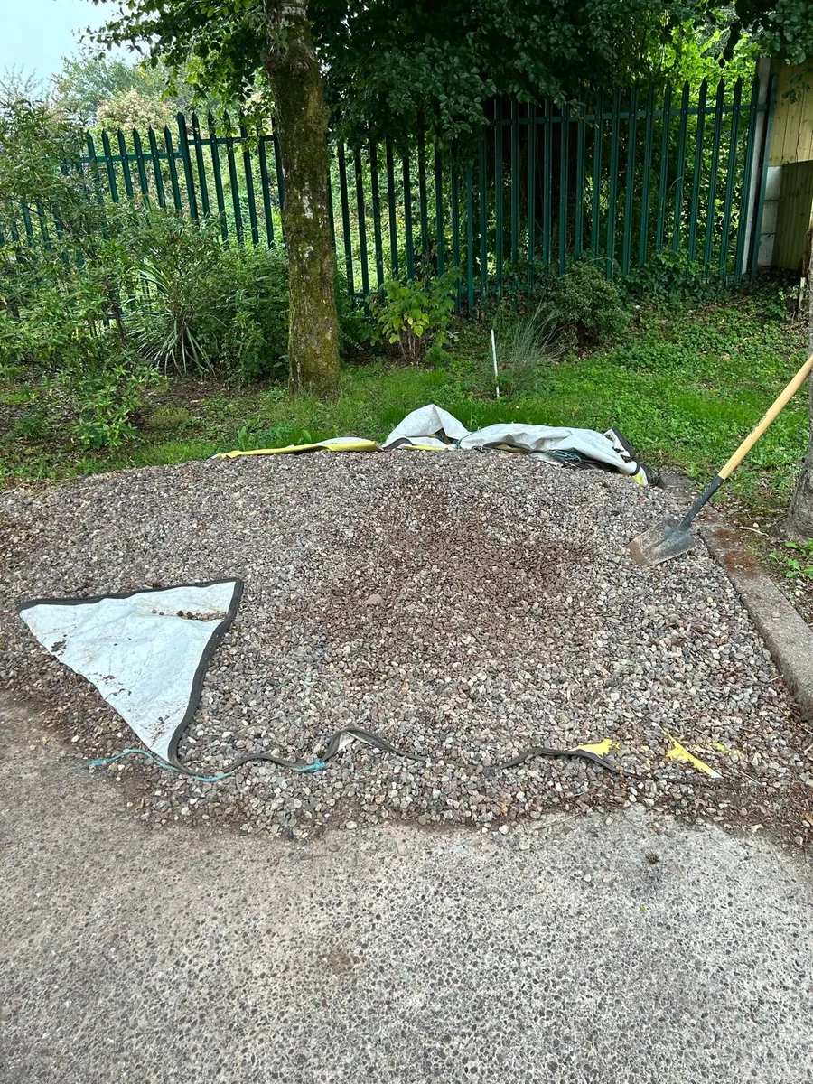 Pea Gravel - Image 1