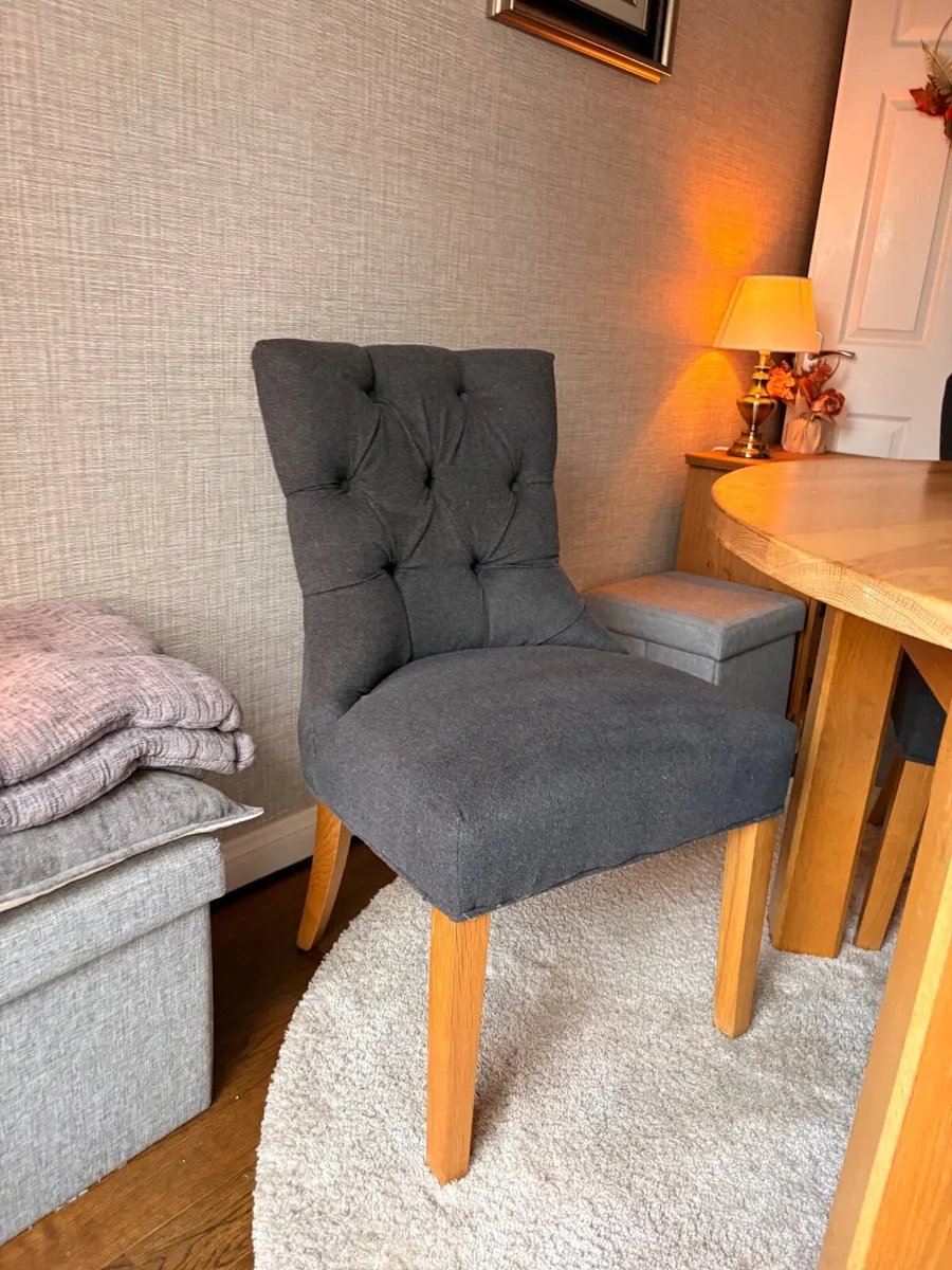 Dining chairs - Image 1