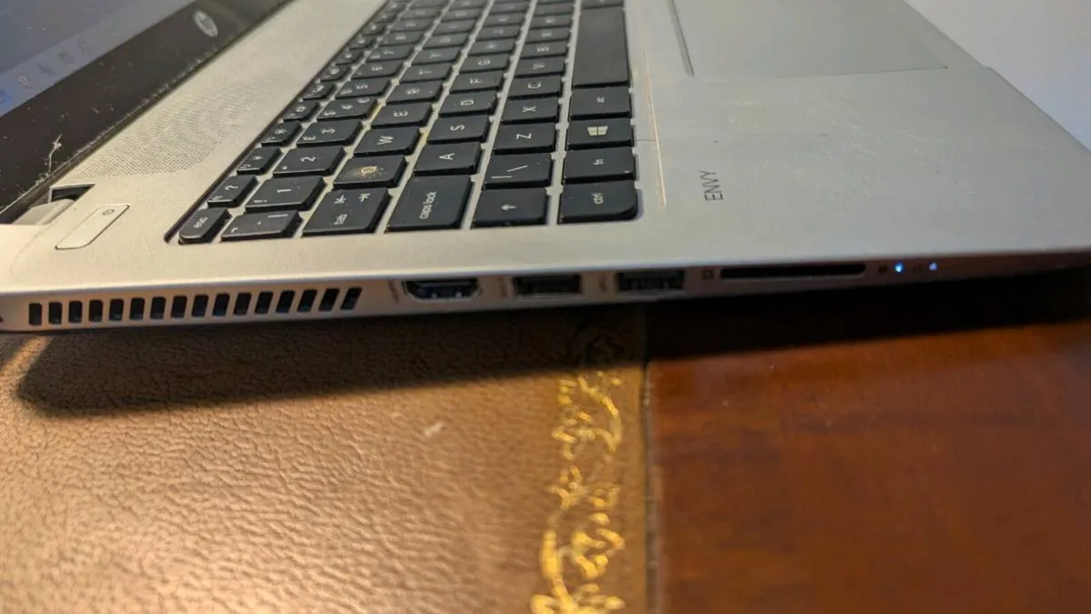 HP Envy TS 15 Laptop – i7 / 16GB RAM / 1TB Storage - Image 4