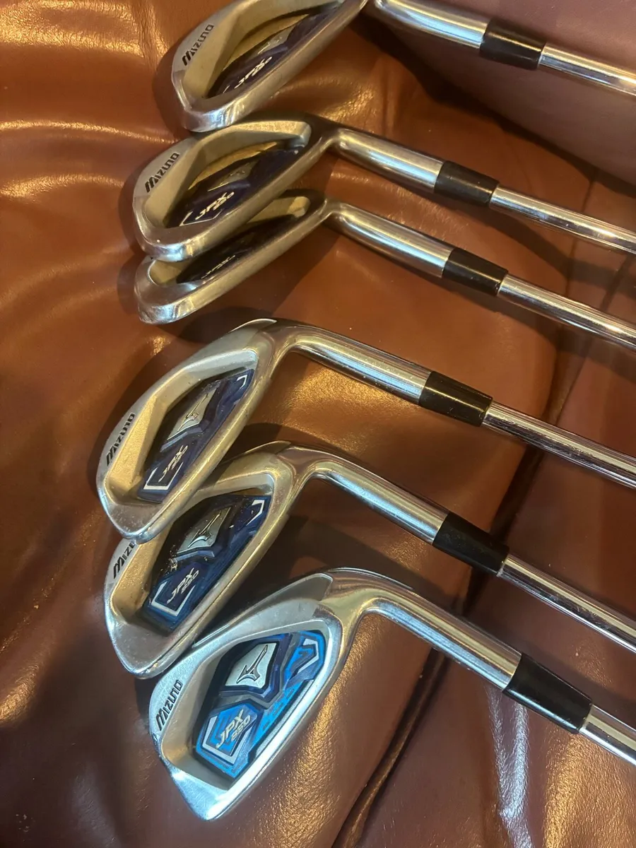 Mizuno irons - Image 1