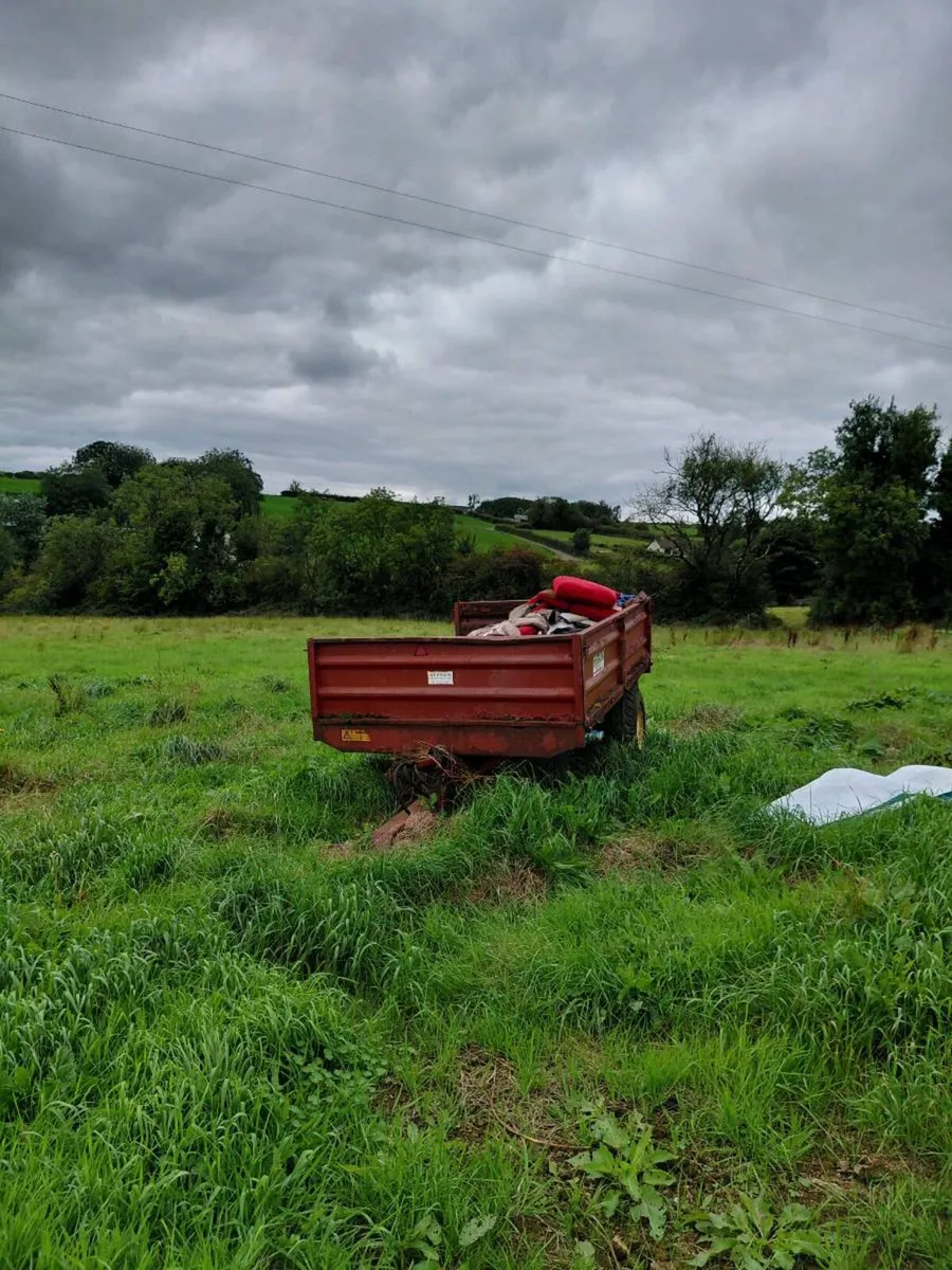 welger square baler, small trailers, scoops, - Image 1