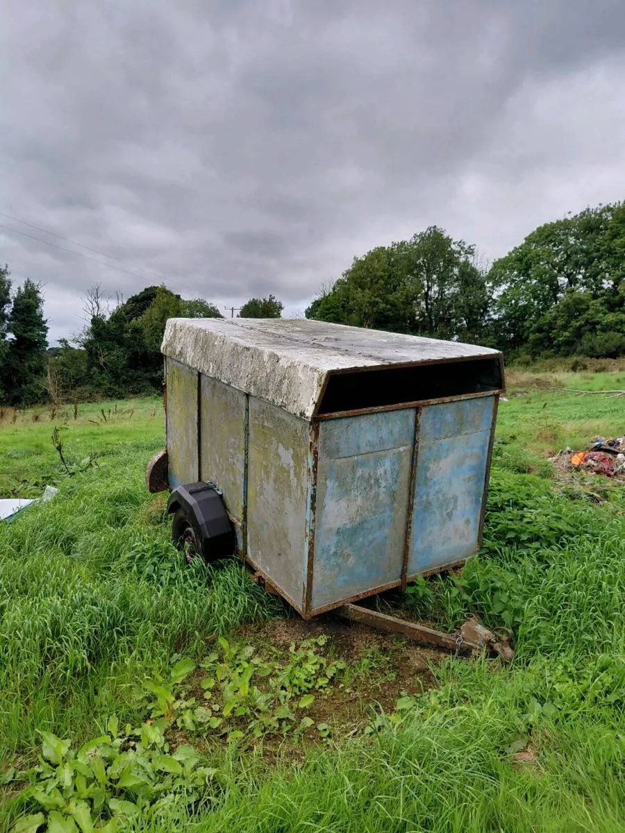 welger square baler, small trailers, scoops, - Image 2