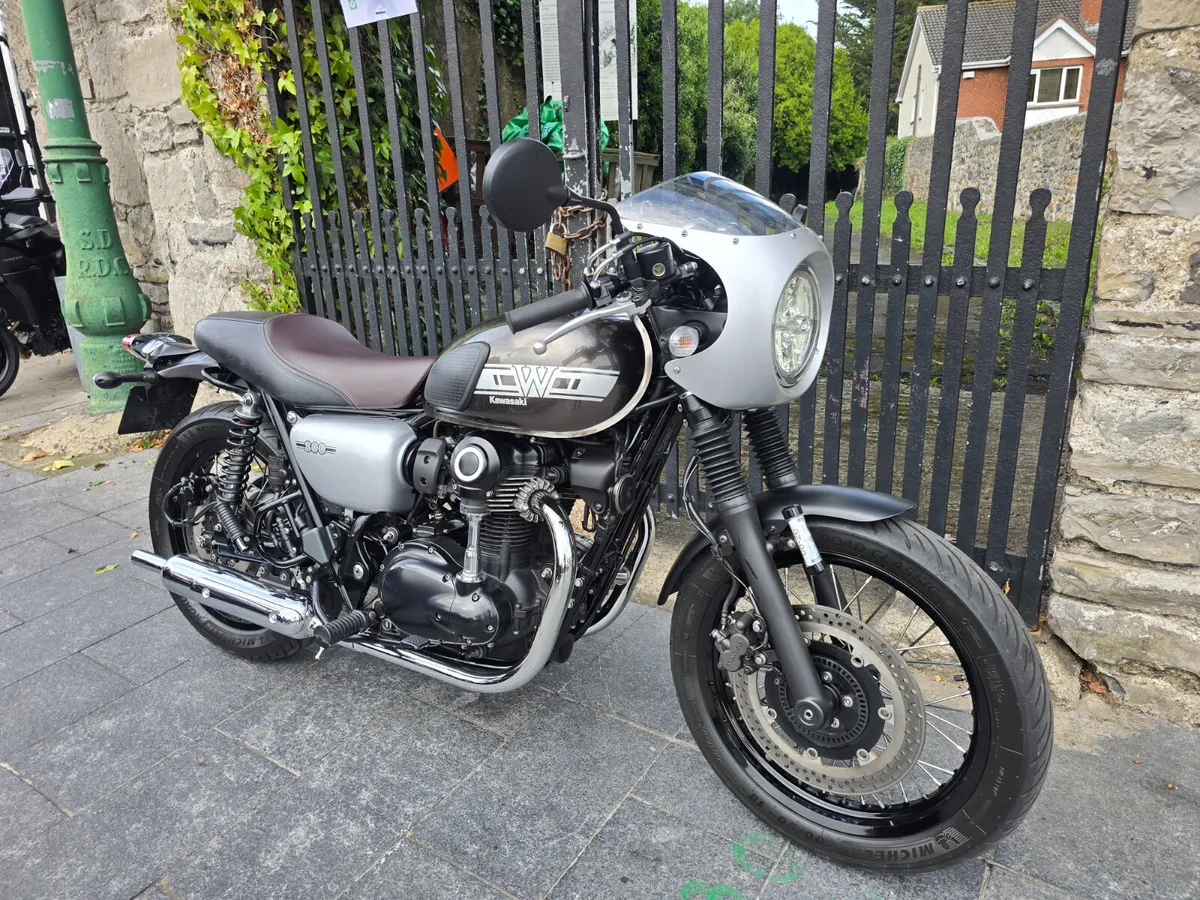2022 KAWASAKI W800 CAFE MOTO4U - Image 2