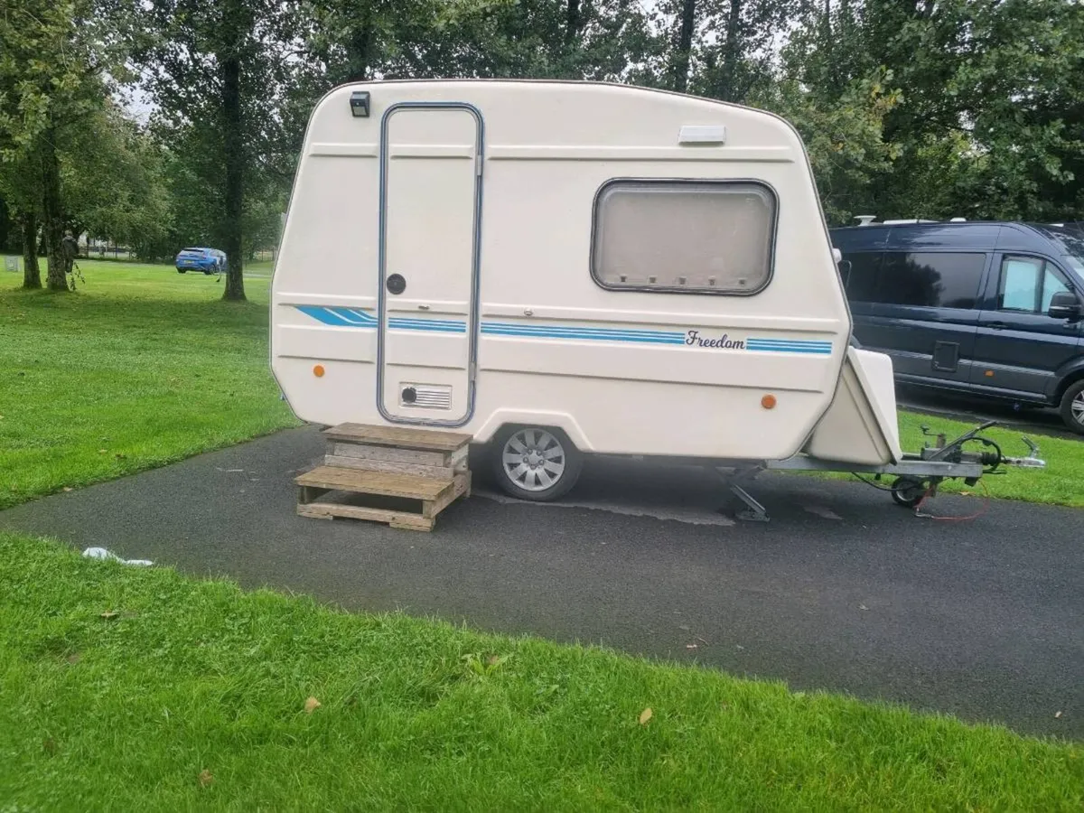 Caravan - Image 2