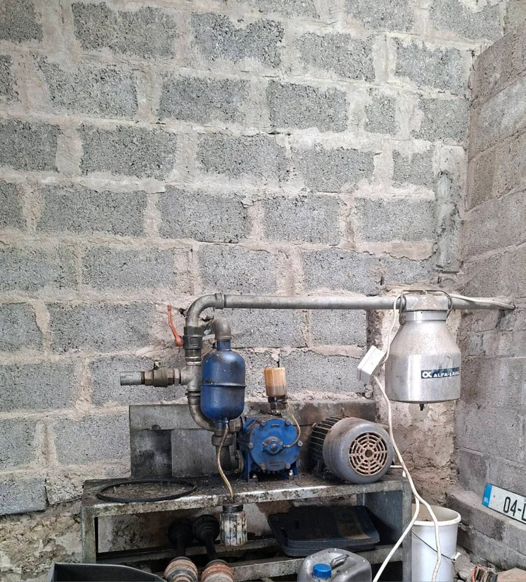 Milking parlour - Image 4