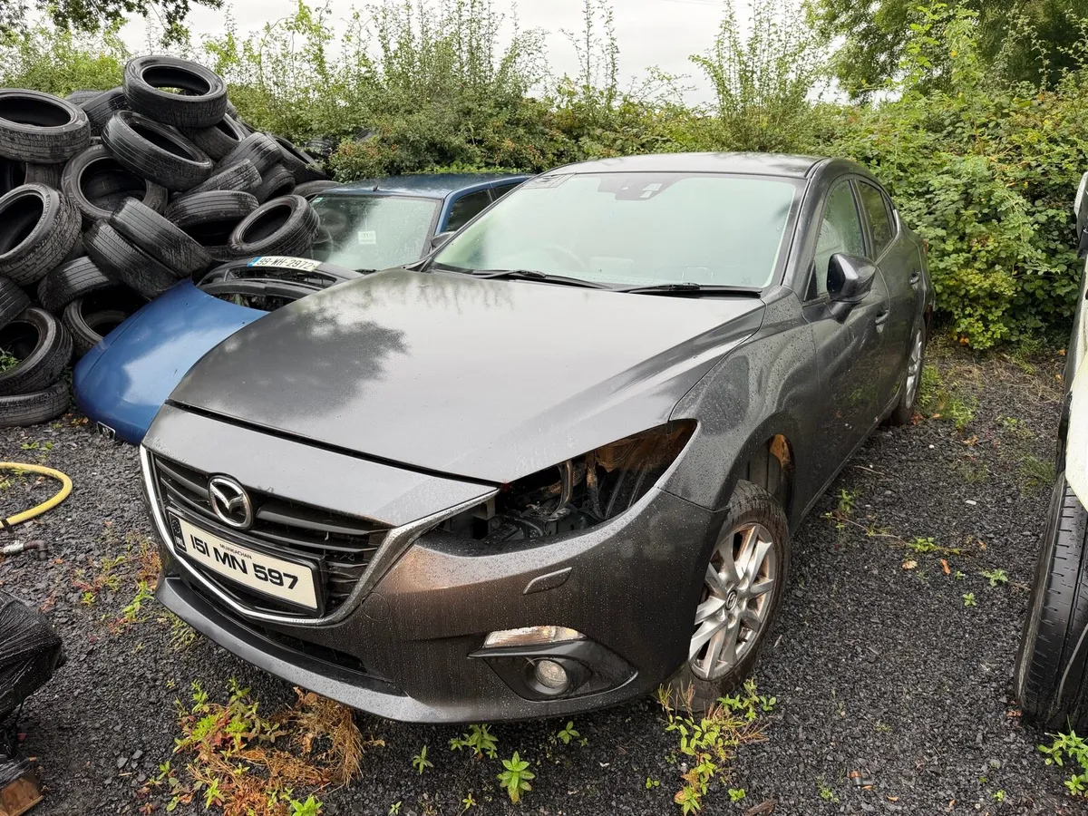 Mazda 3 for parts - Image 3