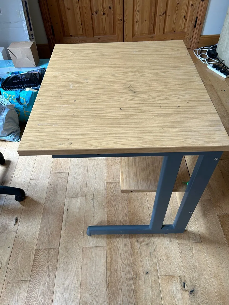 Home study desk - Image 3