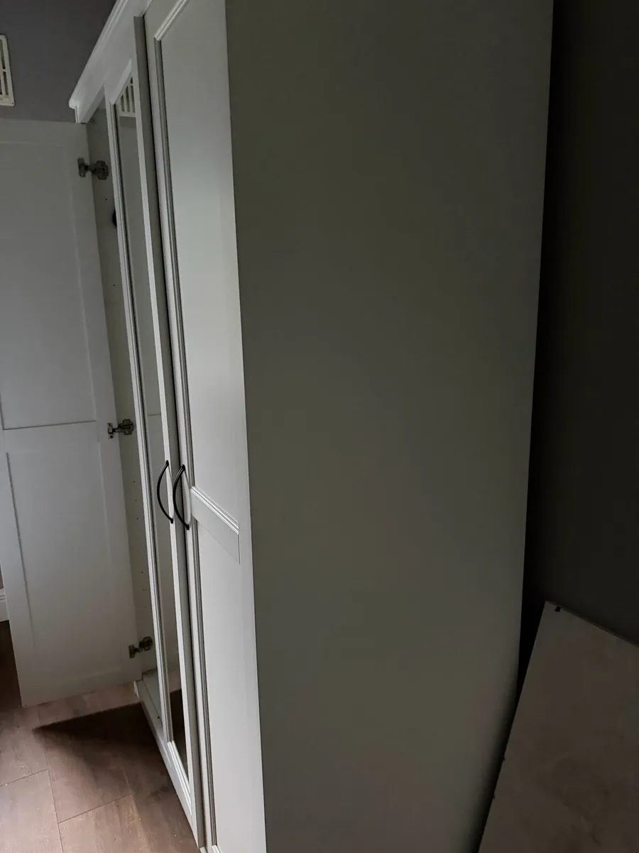Single Bed and Wardrobe - Image 4