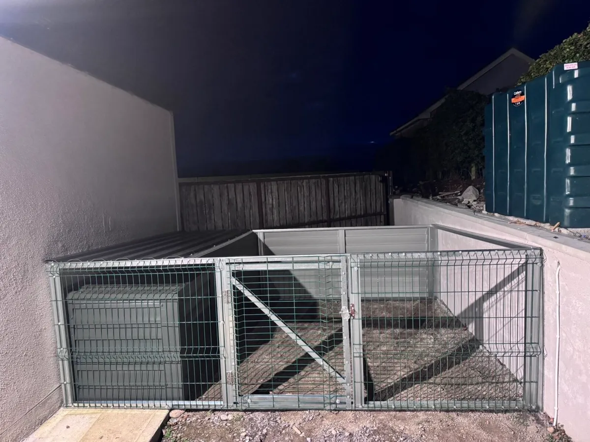 Dog house - Image 3