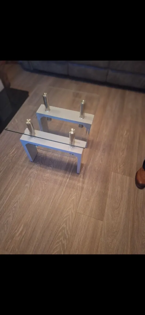 Mirror and coffee table - Image 3