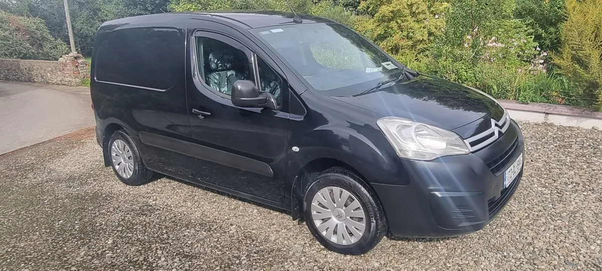 Citroen Berlingo 2017 - Image 2
