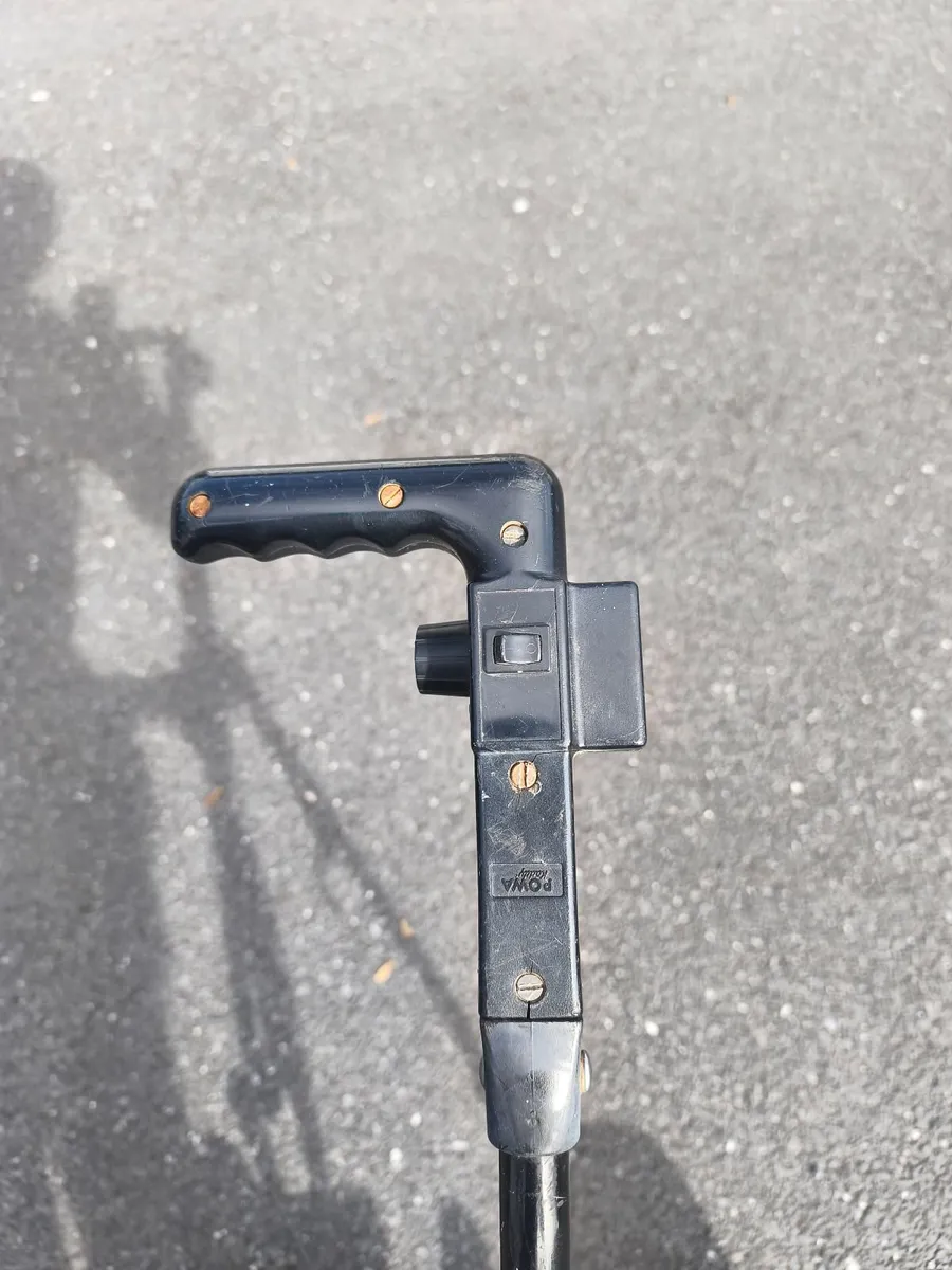 Golf trolley - Image 2