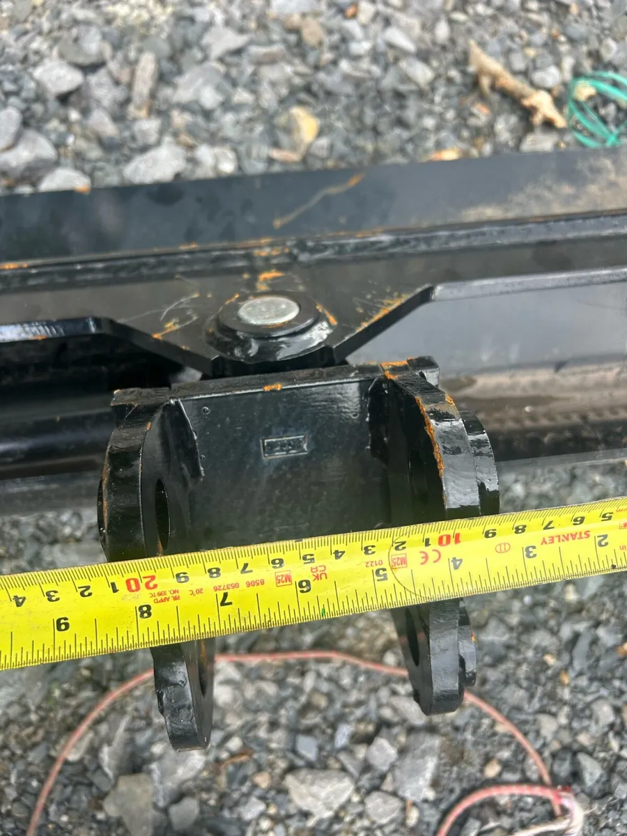 Tilting digger bucket - Image 4