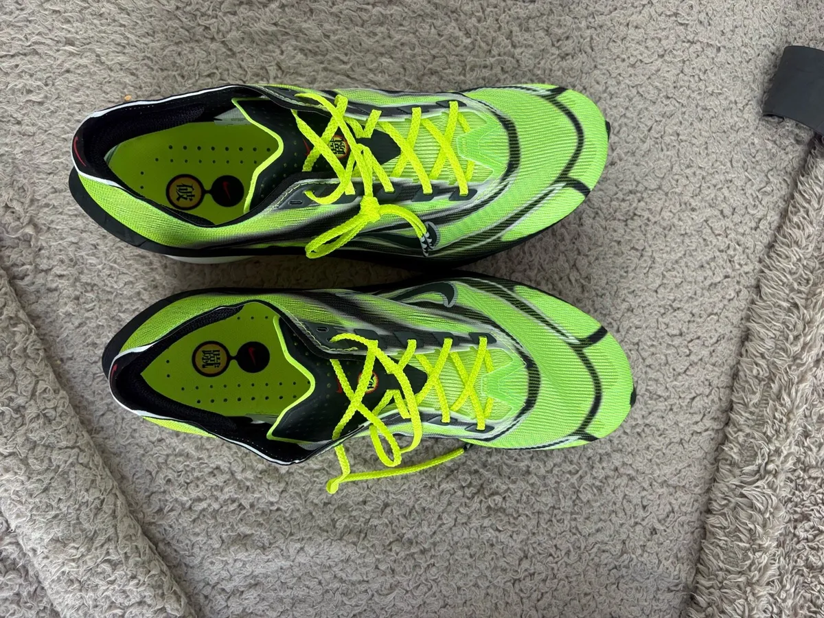 Vaporfly 4s size 11UK NEW - Image 3