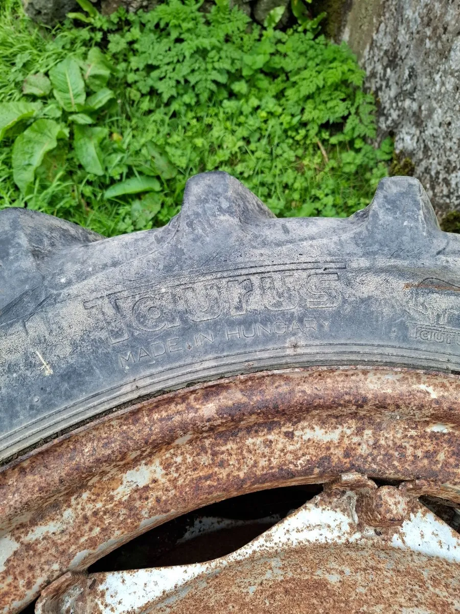 Tractor wheels - Image 2