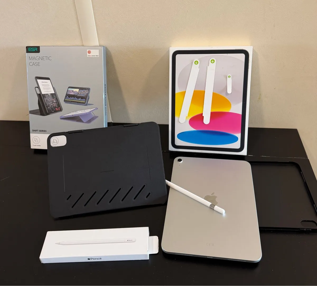 Apple iPad 11-inch: A16 128GB, Apple Warranty 8/27 - Image 1