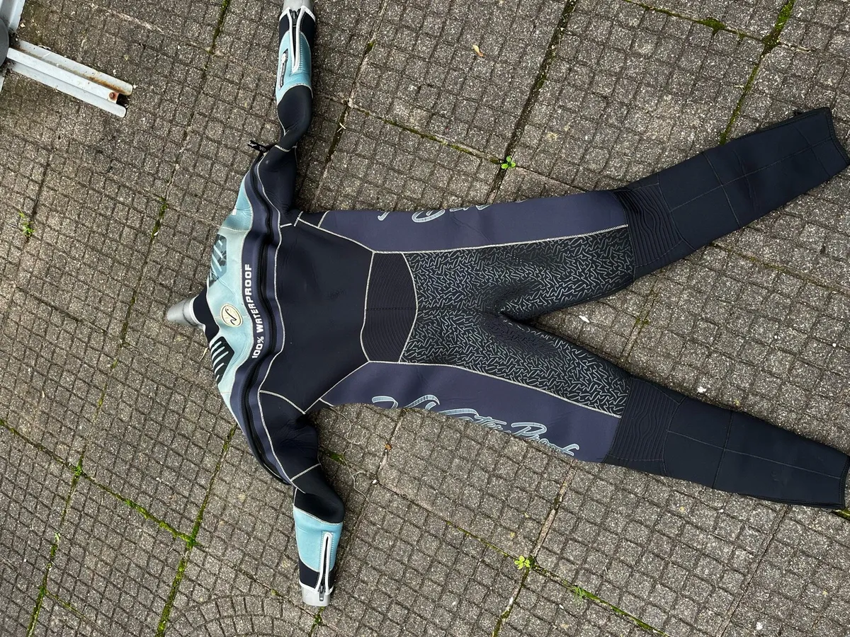 7mm wetsuit L - Image 2
