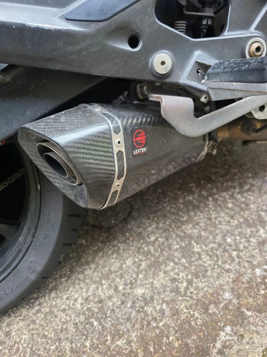 YAMAHA Xj6 N - Image 3