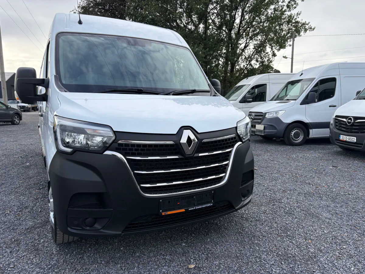Renault Master - Image 2