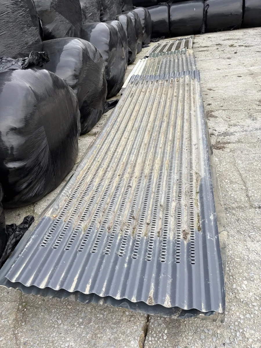 Sheeting various lengths, approximately 220 feet - Image 2