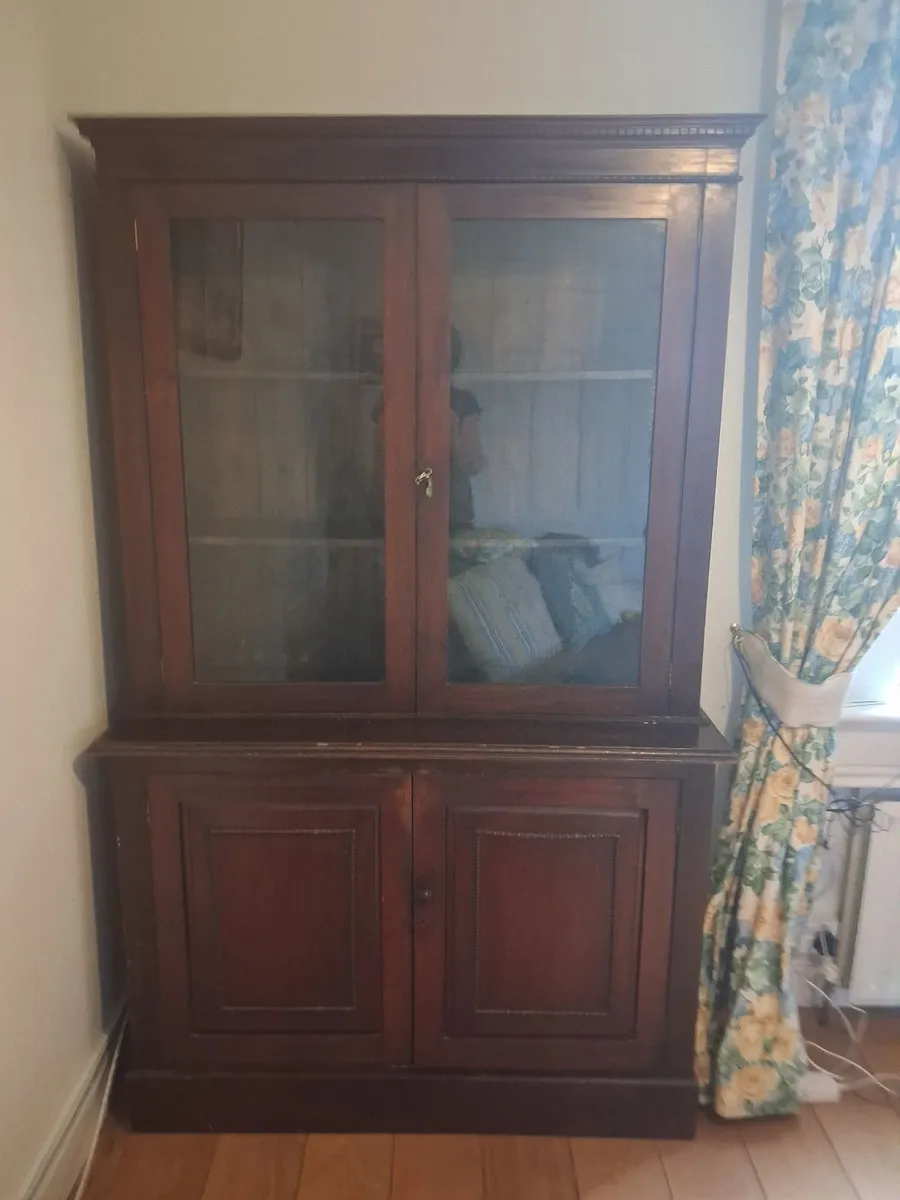 Mahogany bookcase - Image 1