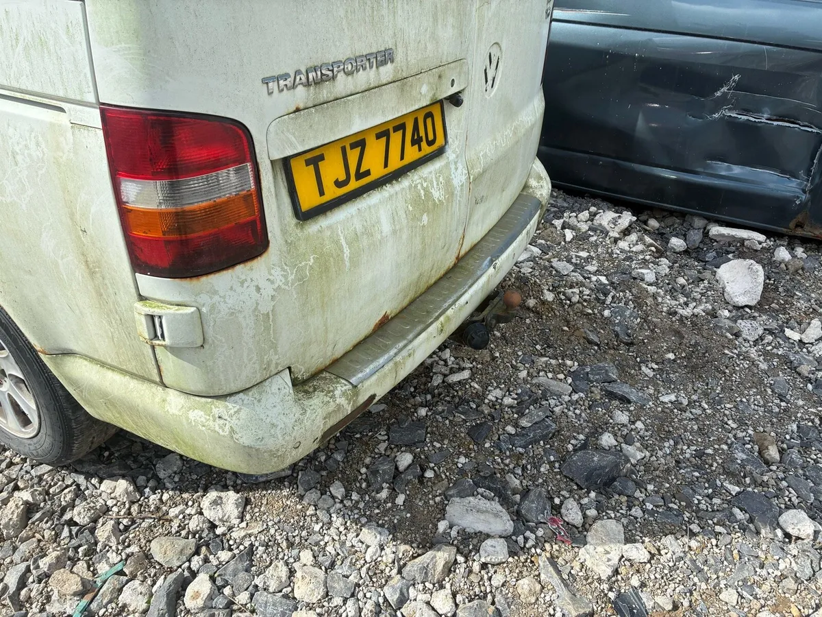 VW transporter t5 07 parts/breaking - Image 4