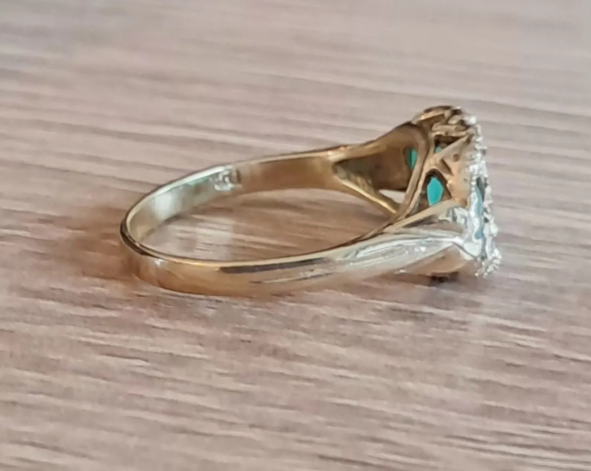 Vintage Emarald & Diamond Gold Ring - Image 2