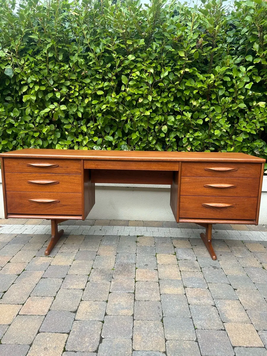 Kai Kristiansen chair & Frank Guille desk - Image 2