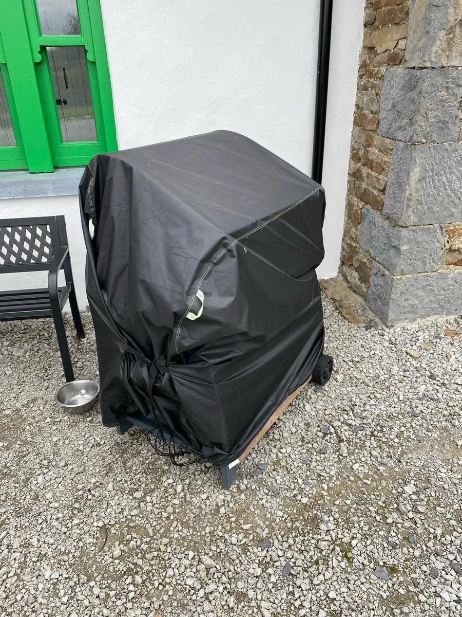 Sahara S350 BBQ with smoker box - Image 4