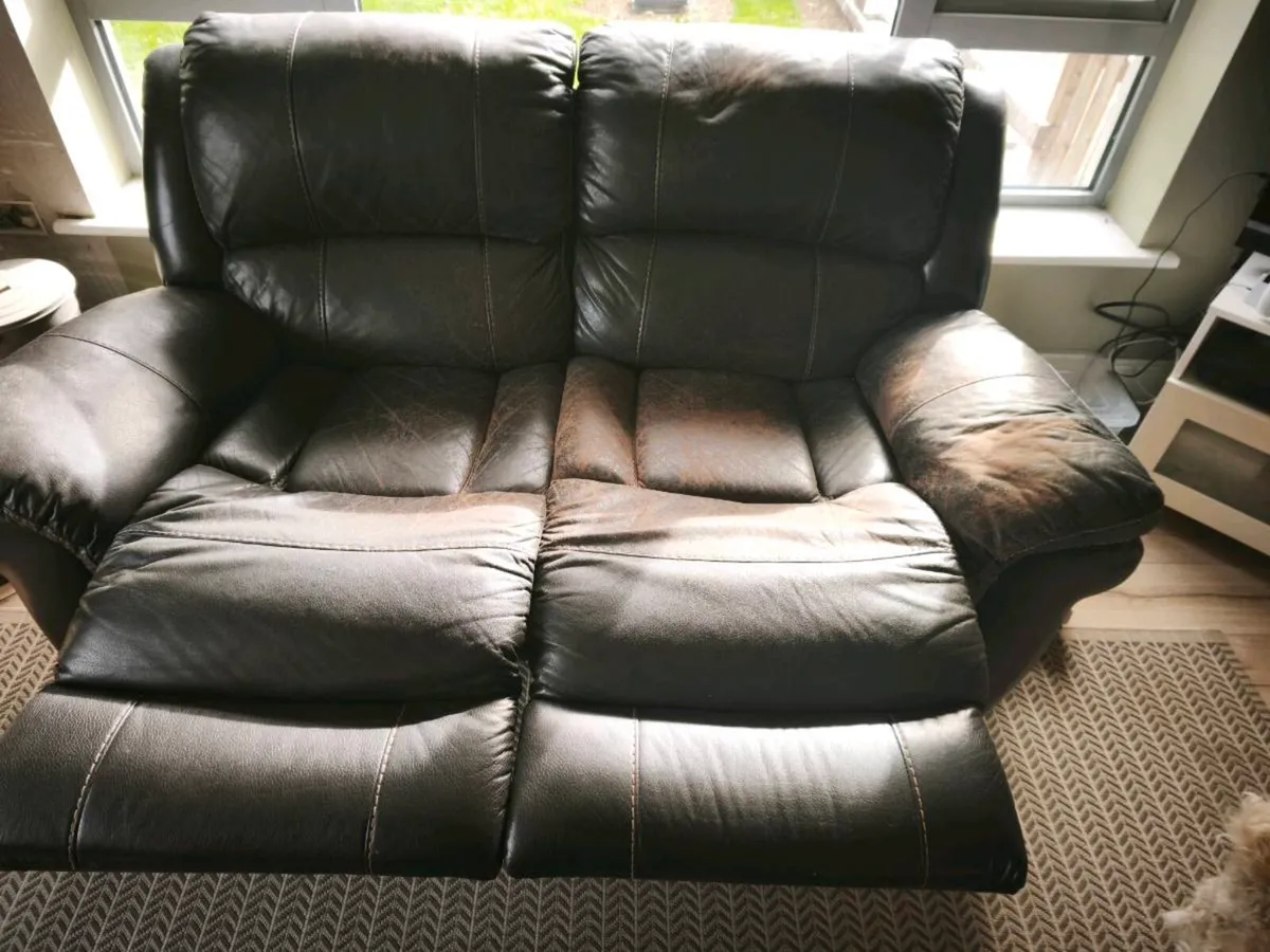 Free Sofa - Image 4