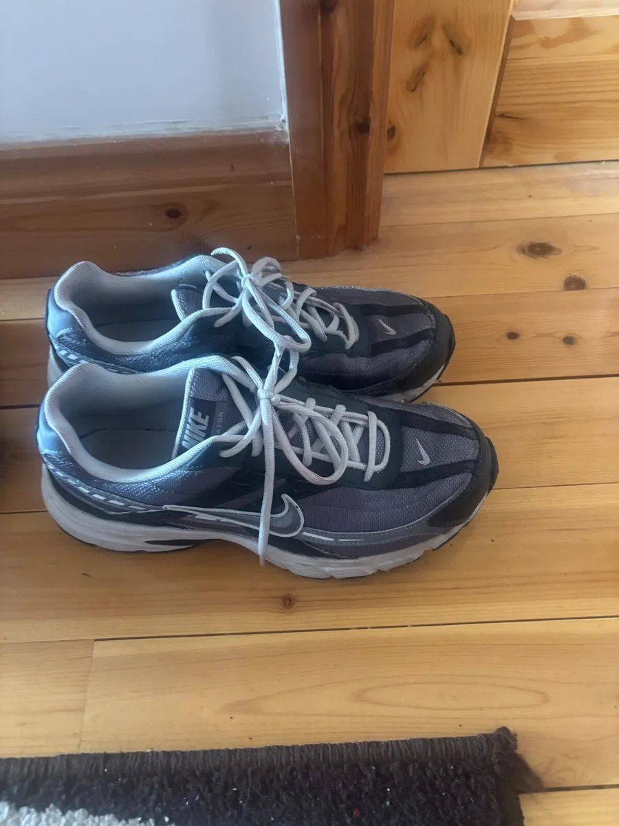 Runners - Image 2