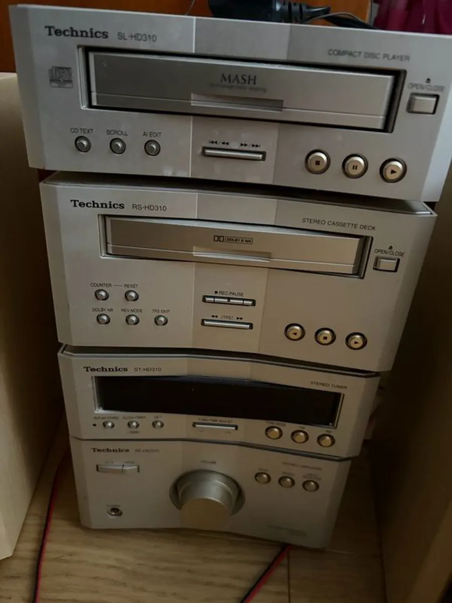 Technics Stereo system - Tuner/CD/Cassette player - Image 2