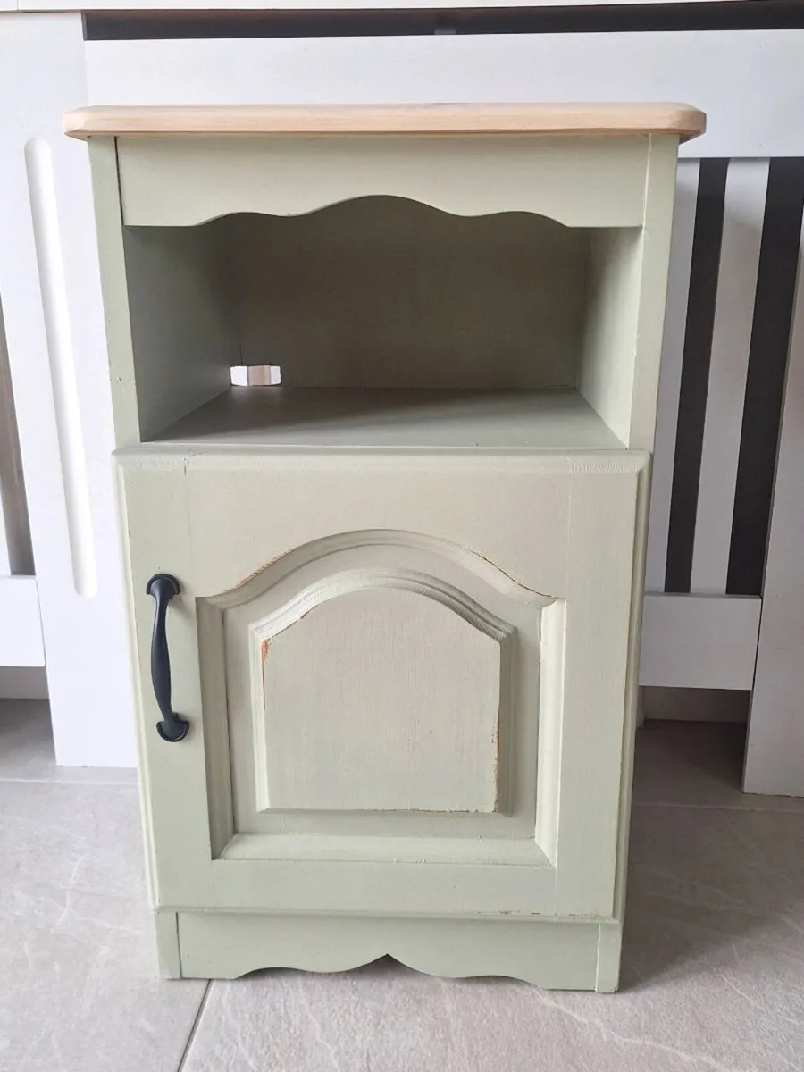 Lockers - Image 1