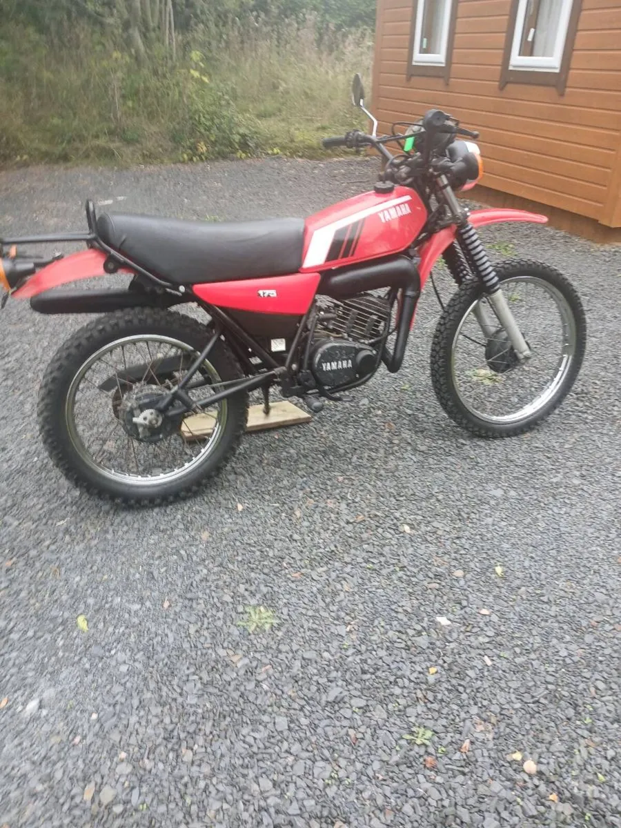 Yamaha DT 175 Rare Red Original BIKE 1979 - Image 3