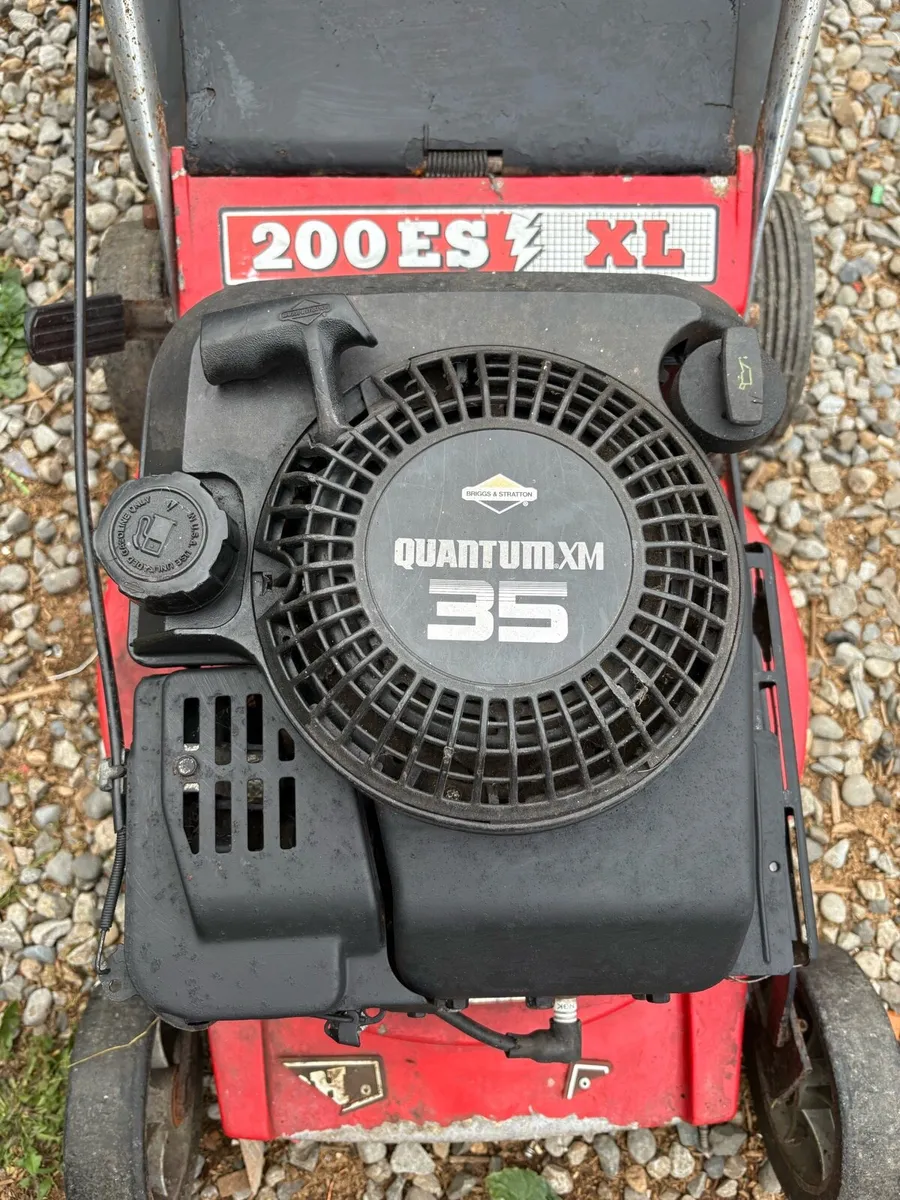 Britain Stratton push more perfect working order - Image 2