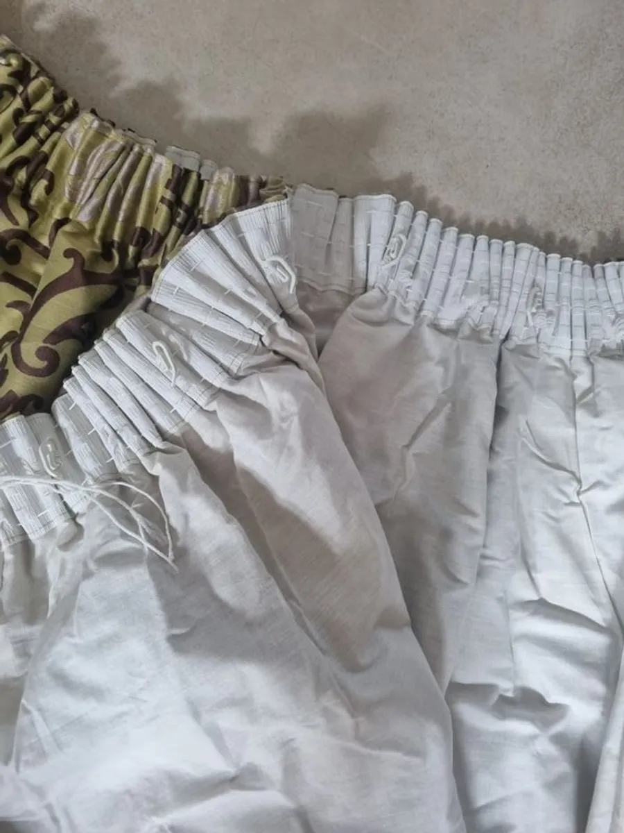 curtains - Image 1